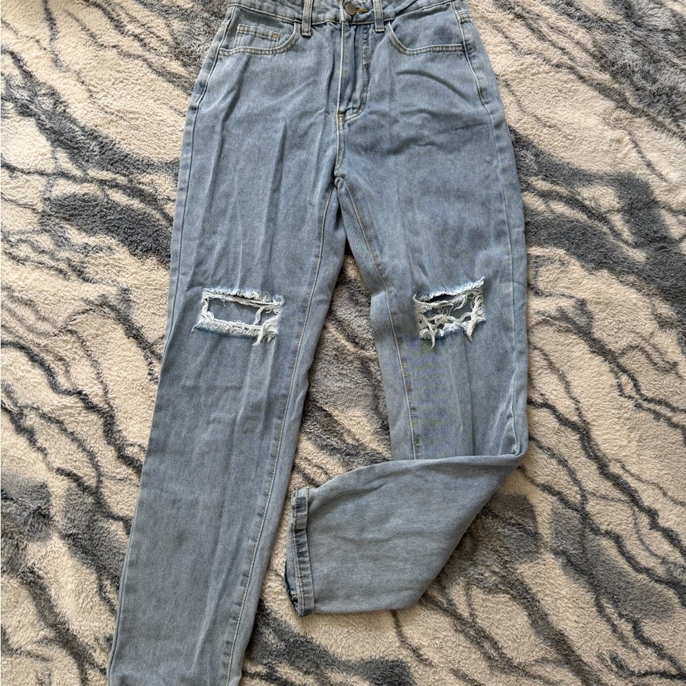 SHEIN Gray Distressed Straight Leg Jeans